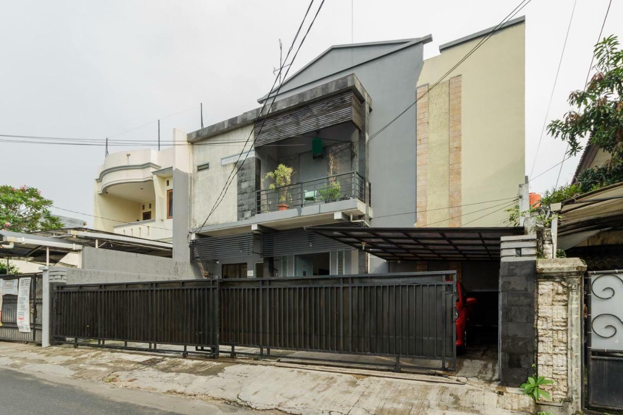 Reddoorz Syariah Near Pondok Indah Mall 3 Jakarta Exterior foto